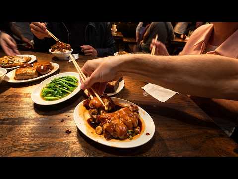 The famous braised pig's feet dish in Taiwan | Lex Fridman and Jensen Huang